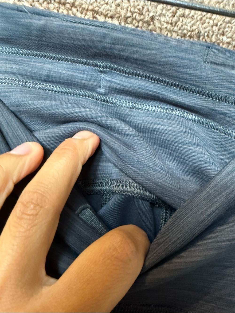Lululemon Wunder Train High-Rise
Tight Pockets 25"
Heathered Graphite Grey 0 - Picture 10 of 14